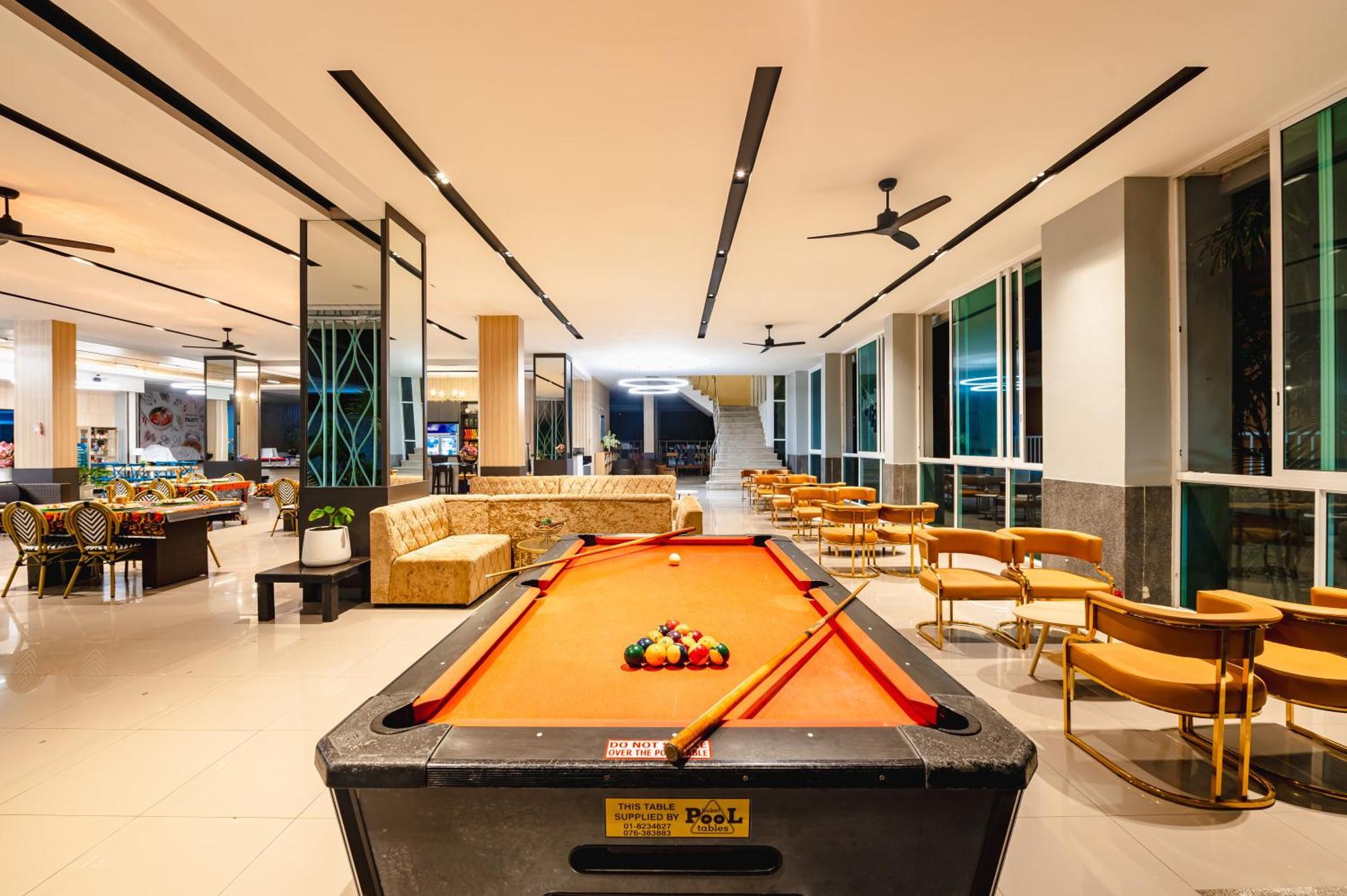 Casa Del M Phuket - Newly Renovated Hotel Patong Luaran gambar