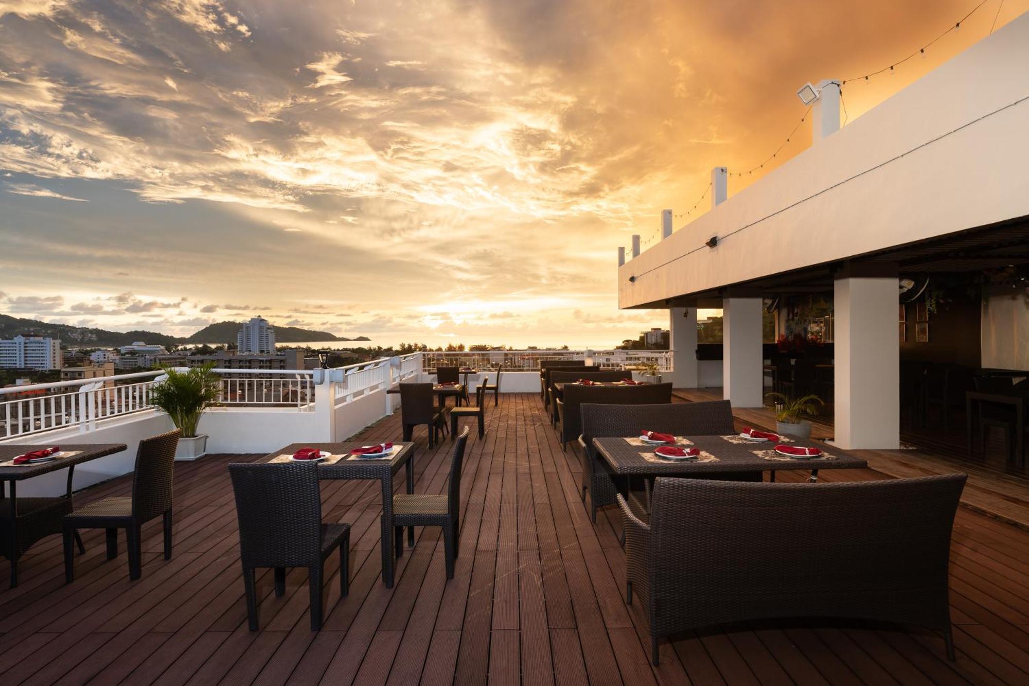 Casa Del M Phuket - Newly Renovated Hotel Patong Luaran gambar